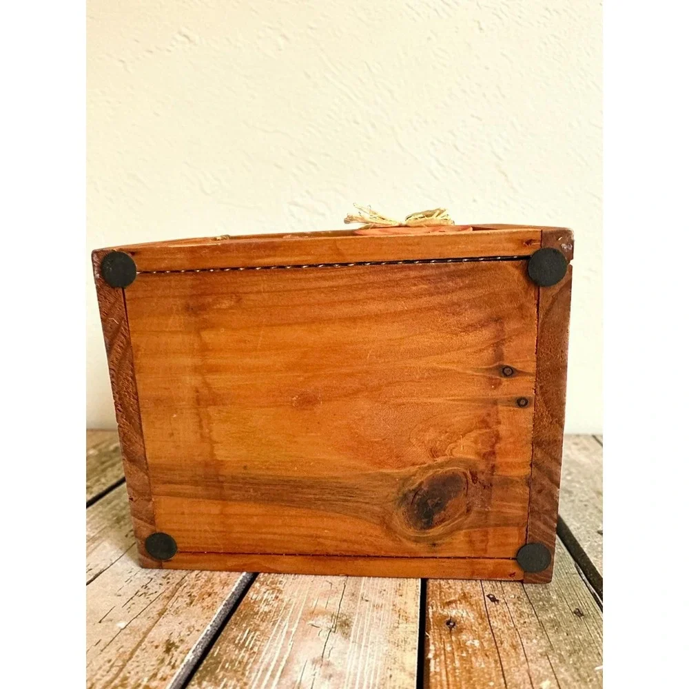 Wooden wire pumpkin fall basket
